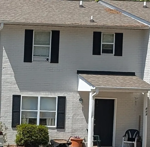 213 Paw Path Ln — Photo 1