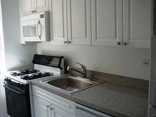 Rented by CITY LUXURY | media 34