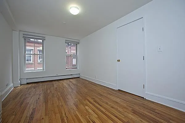 Rented by Evans Real Estate | media 28