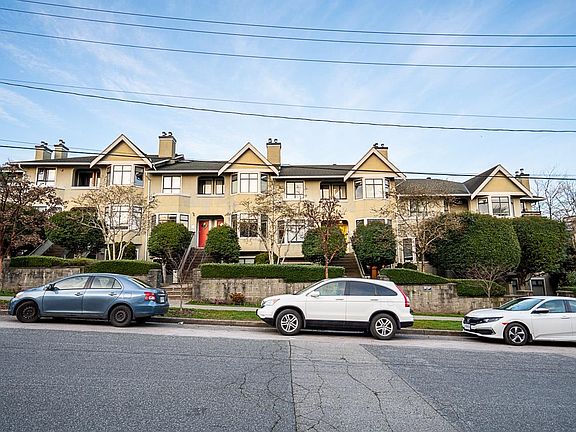 2nd image of 221 Ash St #7