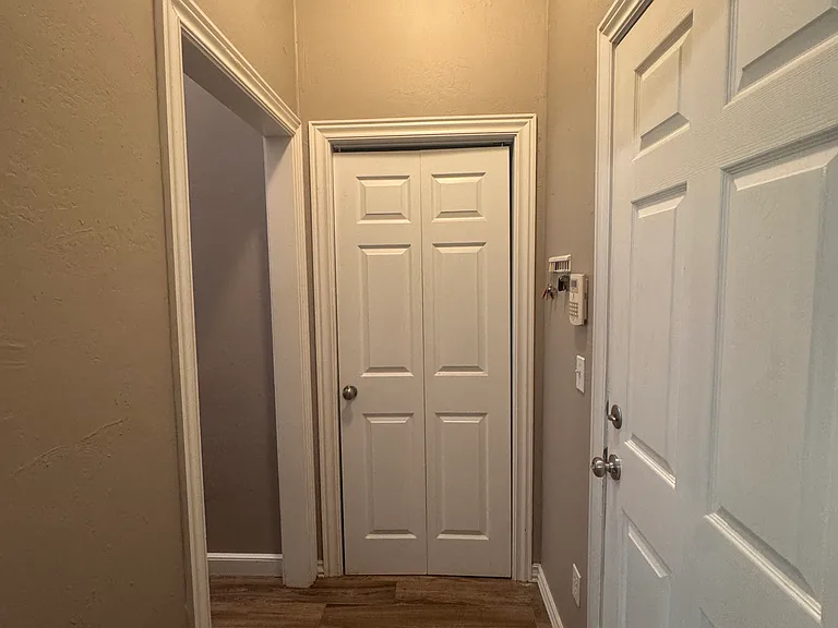 844 SW 41st St — Photo 7