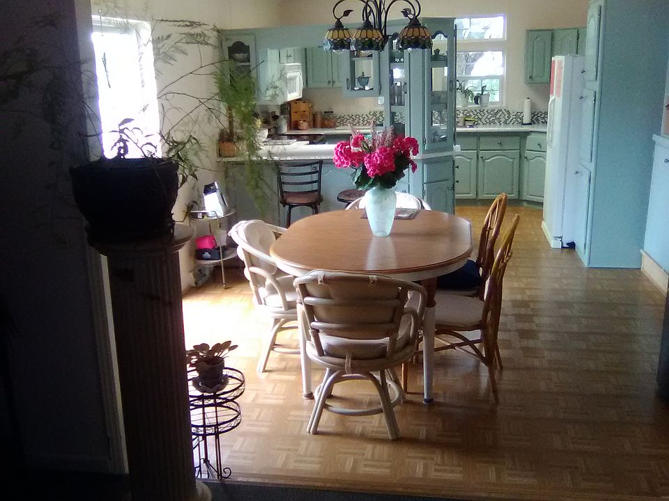 1st image of 152 Twin Lakes Dr