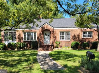 11 W New St, Winder, GA 30680