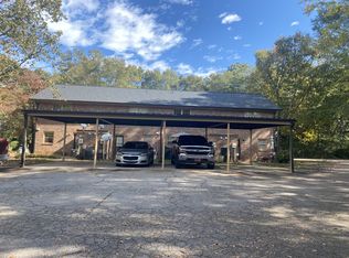 8938 University Dr, Commerce, GA 30529
