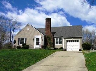 6225 Wall St, Ravenna, OH 44266