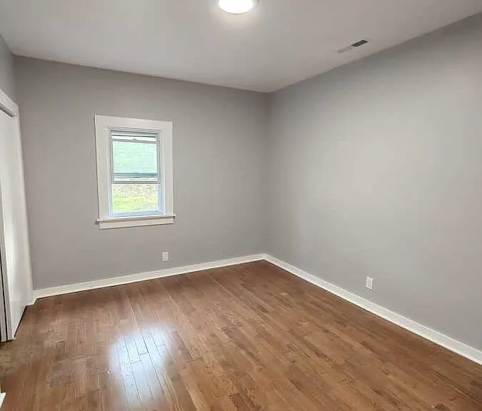 1214 Whalley Ave — Photo 11