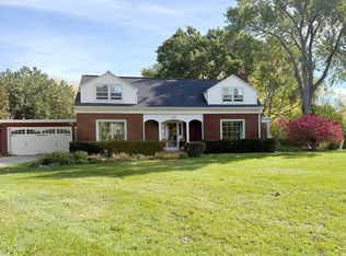 2591 S Webster Ave, Green Bay, WI 54301