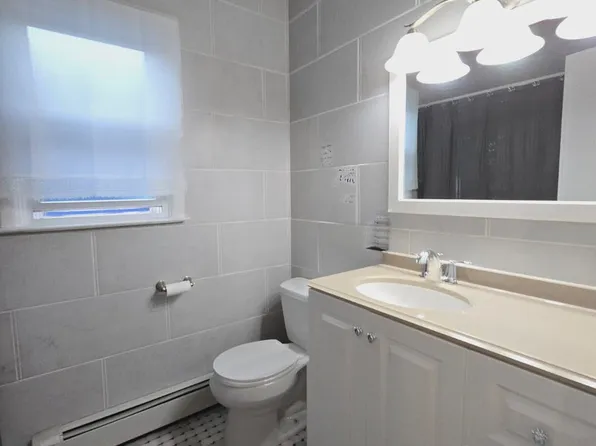 1000 Avenue C image 12 of 19