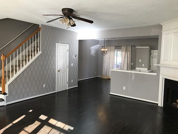 3rd image of 4645 Valais Ct