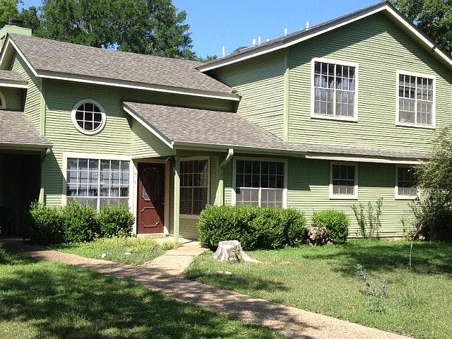 1st image of 1422 Andra Ln