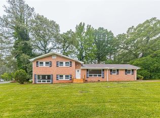 2749 Neptune Pl, Decatur, GA 30034