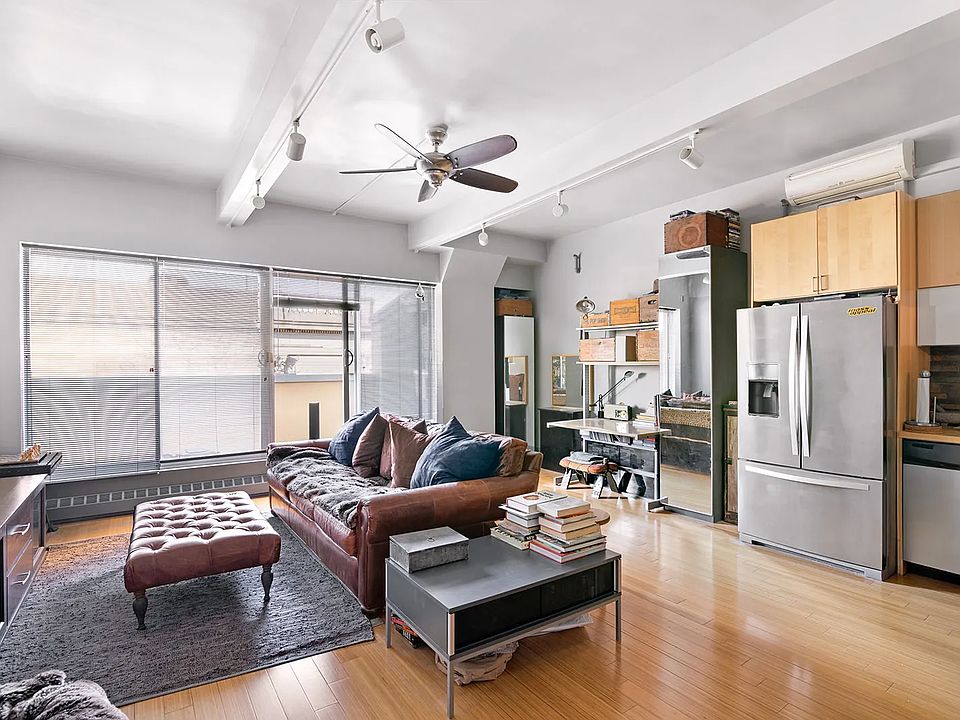 1st image of 852 Cypress Ave APT 3D