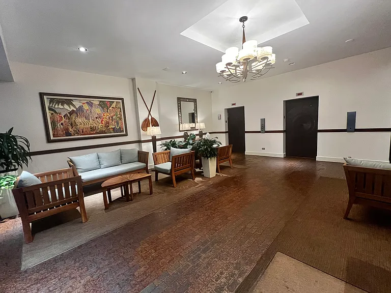 2140 Kuhio Ave #1205 — Photo 2
