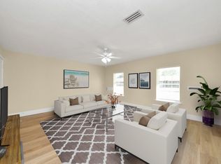 13606 Sunrose Ln, Houston, TX 77045