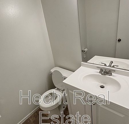 5th image of 5705 Cougar Dr APT C