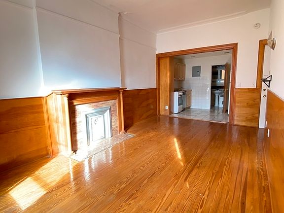 2nd image of 325 W 88th St APT 9