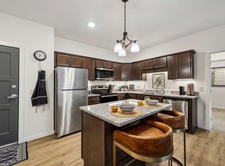 Longhaus, Minneapolis, MN 55449