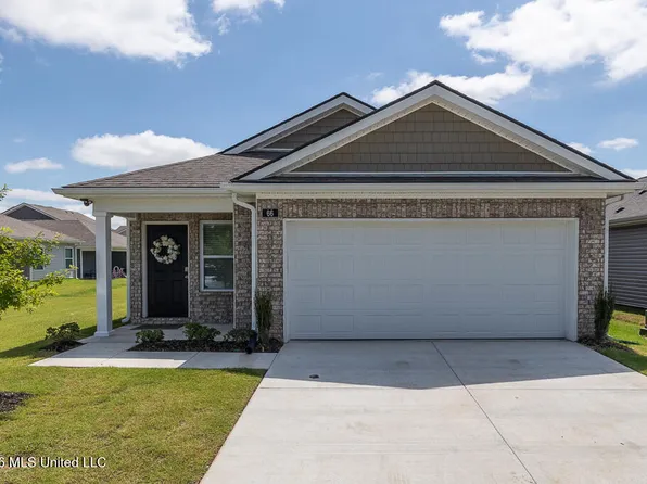 66 Sealy Dr, Byhalia, MS 38611