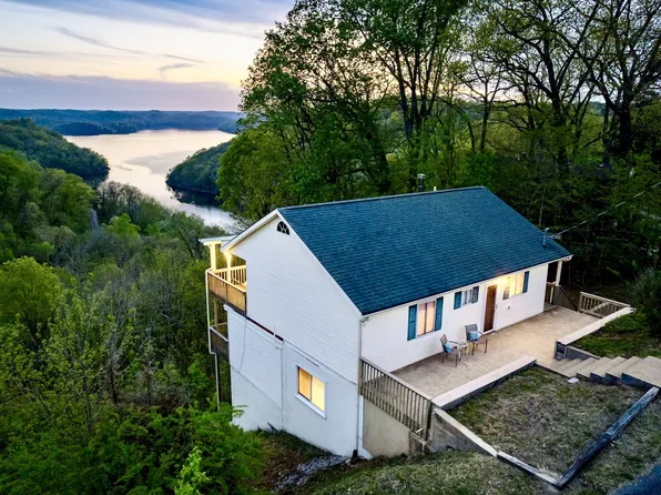 258 Captains Point Rd, Silver Point, TN 38582