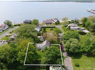 220 Navy St, Orient, NY 11957
