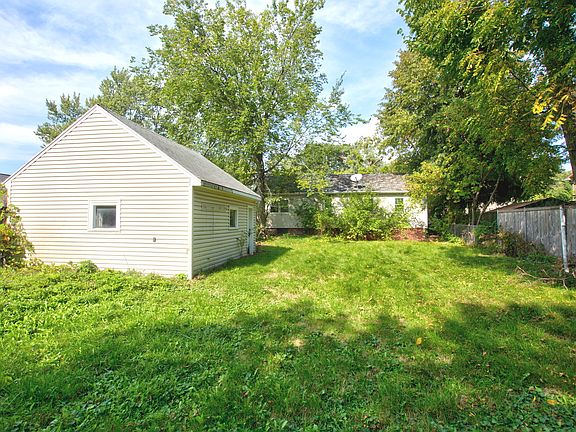 4th image of 843 Central Ave