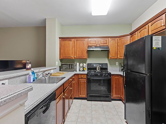 2nd image of 79 Lydia Dr
