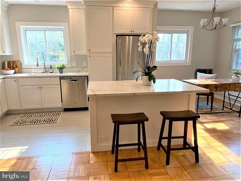 3410 Martha Custis Dr — Photo 9