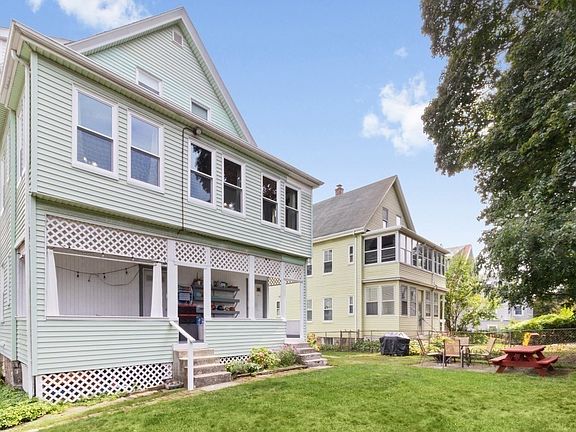 2nd image of 66 Hobson St #2