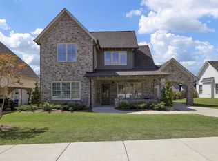 6027 Clubhouse Dr, Trussville, AL 35173