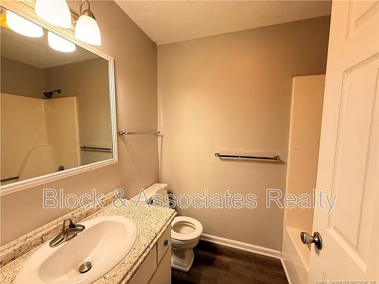 4033 Professional Dr — Photo 10