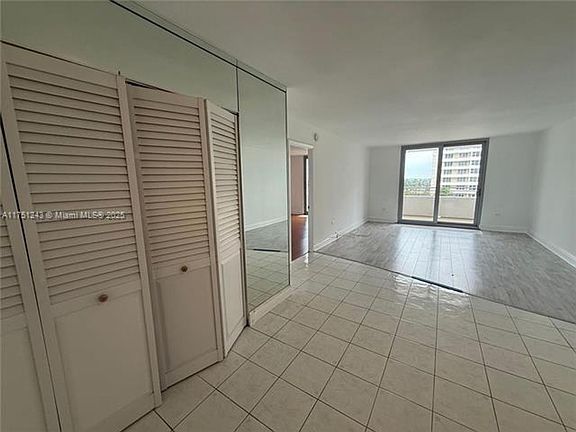 2nd image of 5555 Collins Ave #Cu-7u