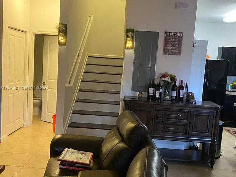 3621 NW 30th Ct — Photo 16