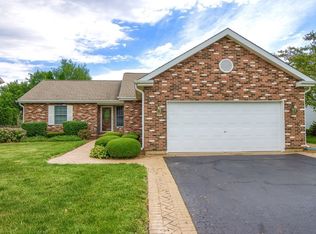 418 Farmhill Cir, Wauconda, IL 60084