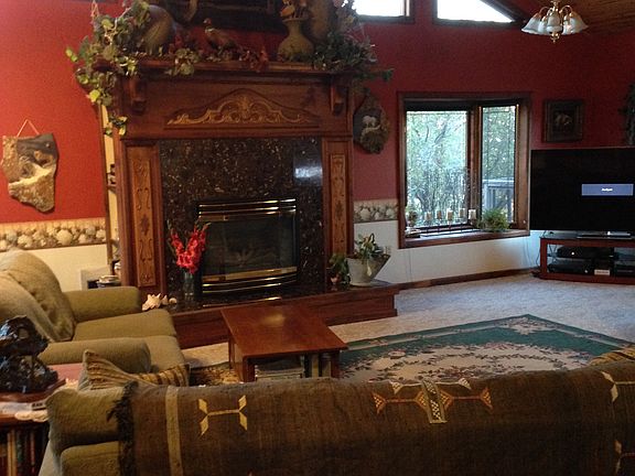 24' x 32' Family Room