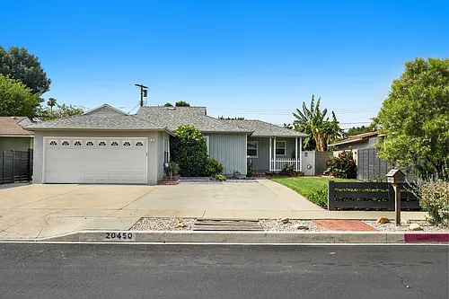 20450 Bassett St Photo 1
