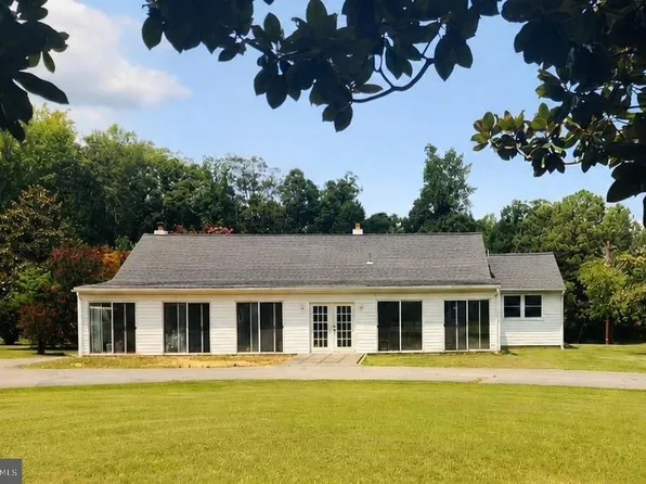 44706 Clarkes Landing Rd, Hollywood, MD 20636