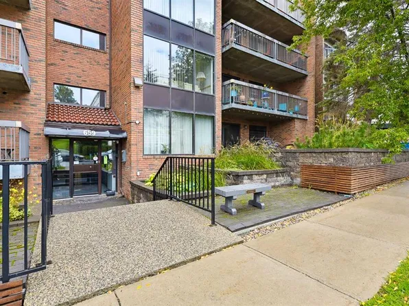 659 N 4th Ave NE #205, Calgary, AB T2E 0J9