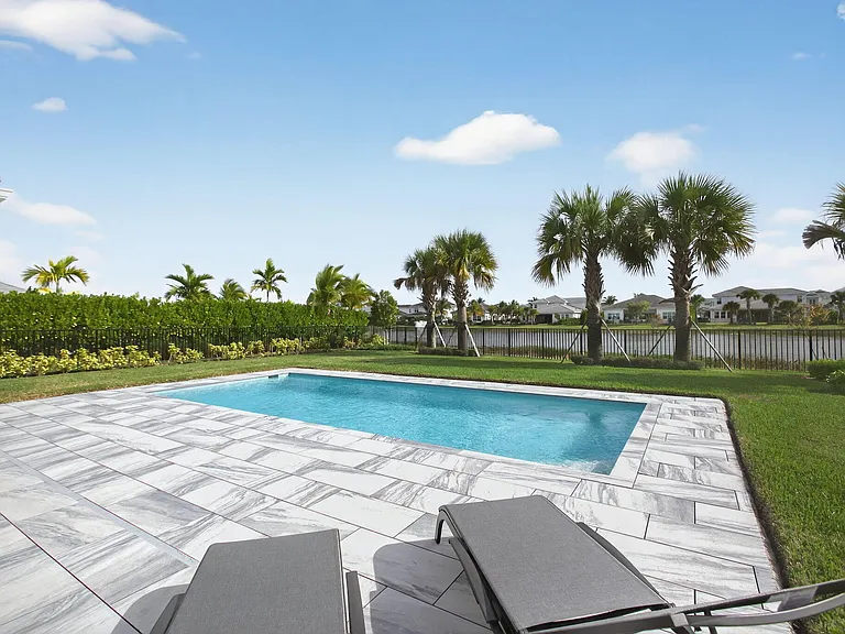 9249 Crestview Circle Palm — Photo 30
