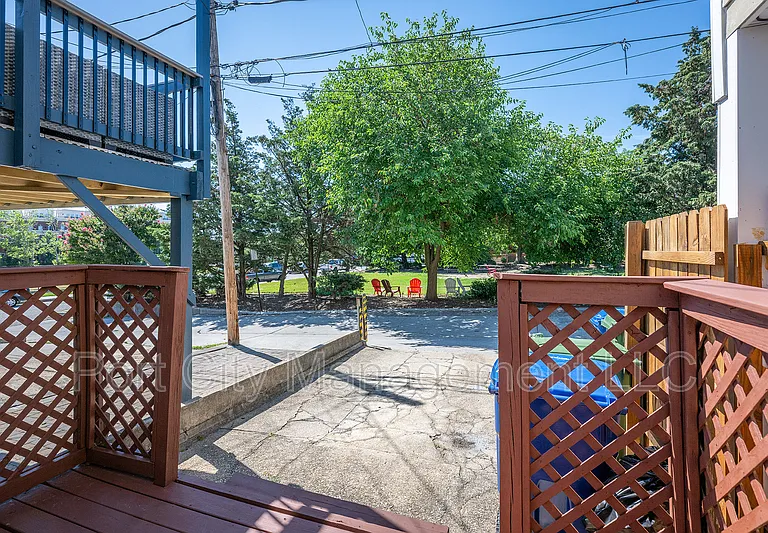 409 Folsom St #1 — Photo 9