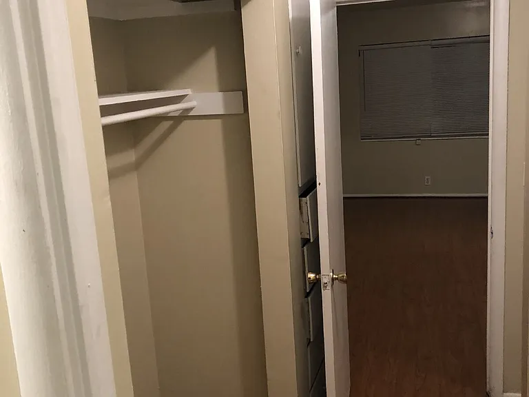838 S Roberta St #1 — Photo 12