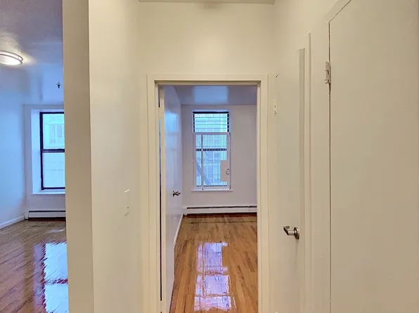 1509 Lexington Avenue image 17 of 23