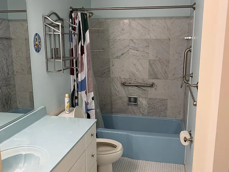 2453 NE 51st St #D316 — Photo 12