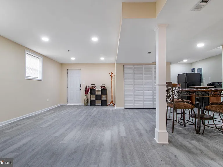7602 Mezmer Ln — Photo 7