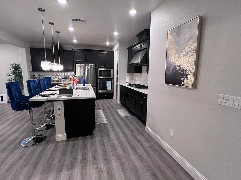 1560 S Hart Dr — Photo 14
