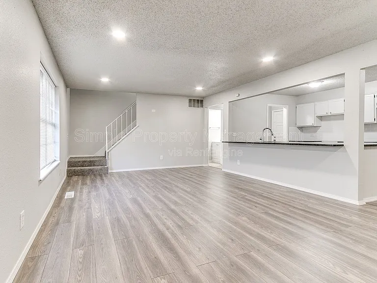 8510 Candlewood Dr — Photo 13