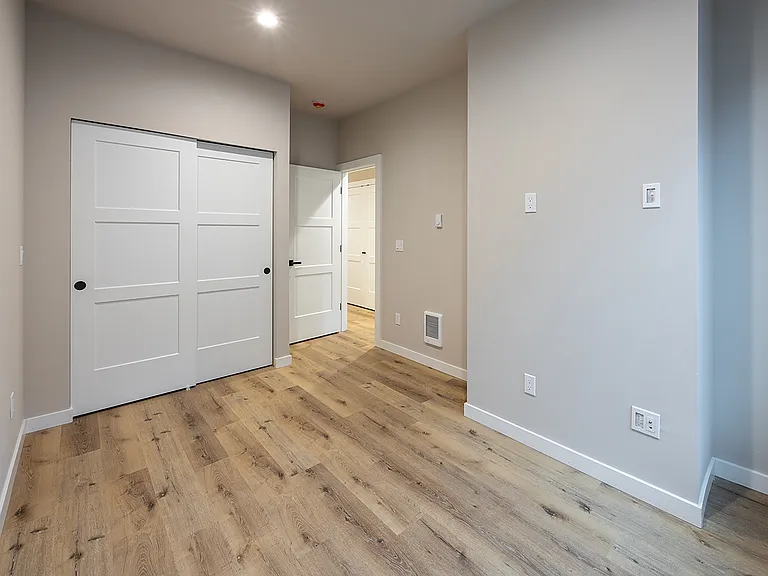 8839 Stone Ave N — Photo 24