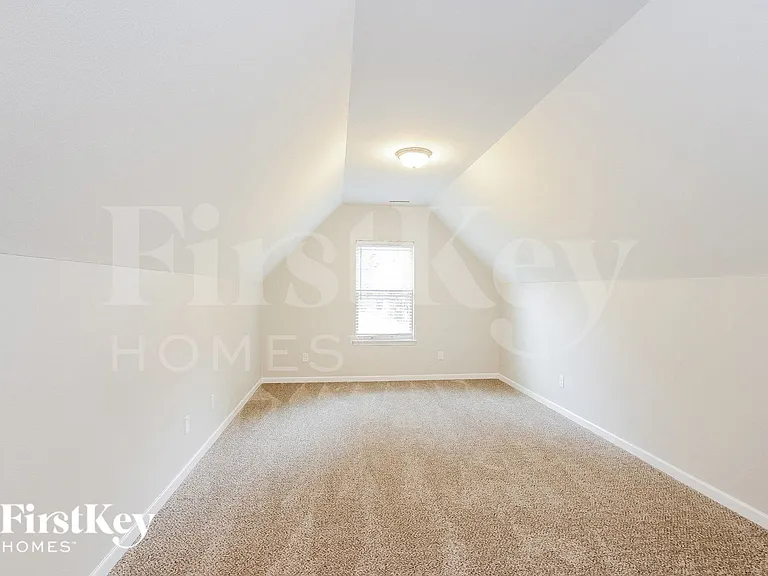 5519 Pinebrook Ln — Photo 12