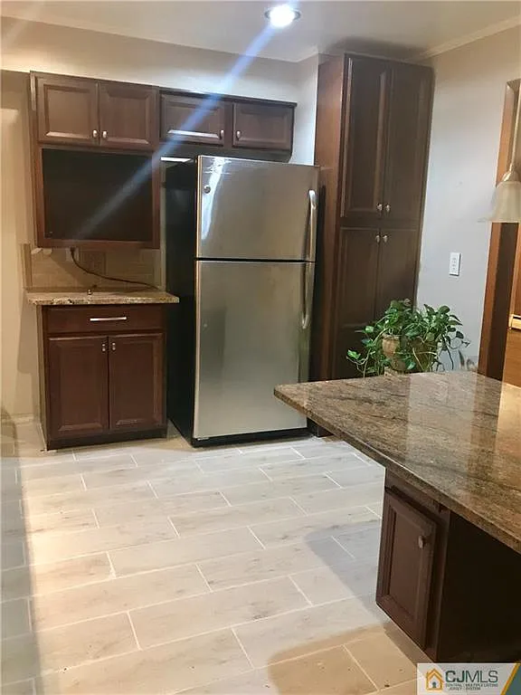 160 E Prospect Ave photo 1