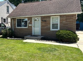 22834 Doremus St, Saint Clair Shores, MI 48080