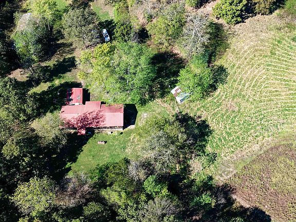 3rd image of 5642 Oak Ridge Rd